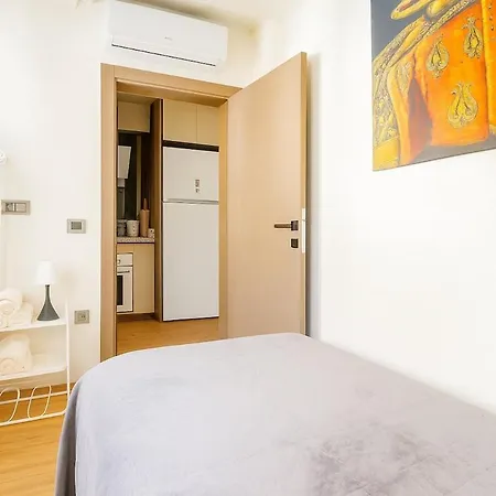 Diker Port Apartmán *