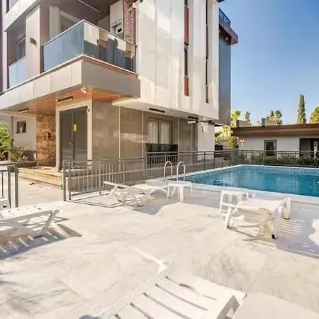 Apartament Diker Port Antalya